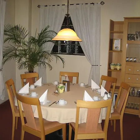 Hotel Zum Schnackel In Mainz 3*